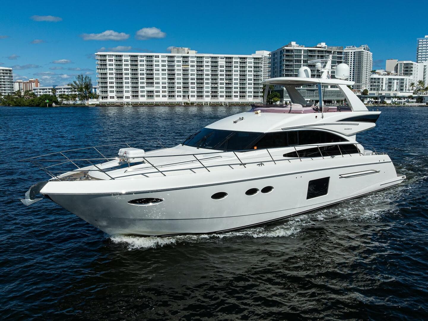 2016 Princess F64