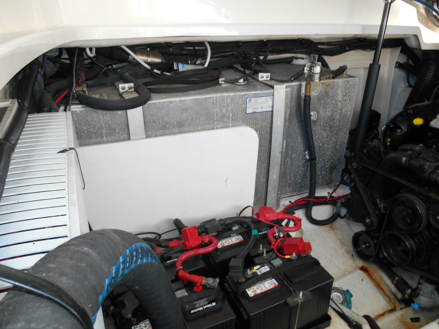 2013 Sea Ray 330 Sundancer