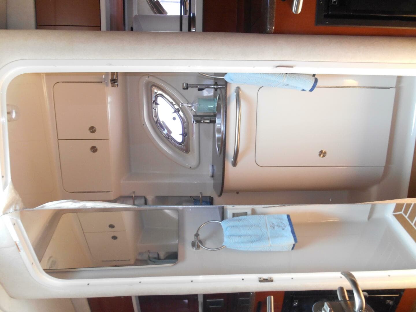 2013 Sea Ray 330 Sundancer