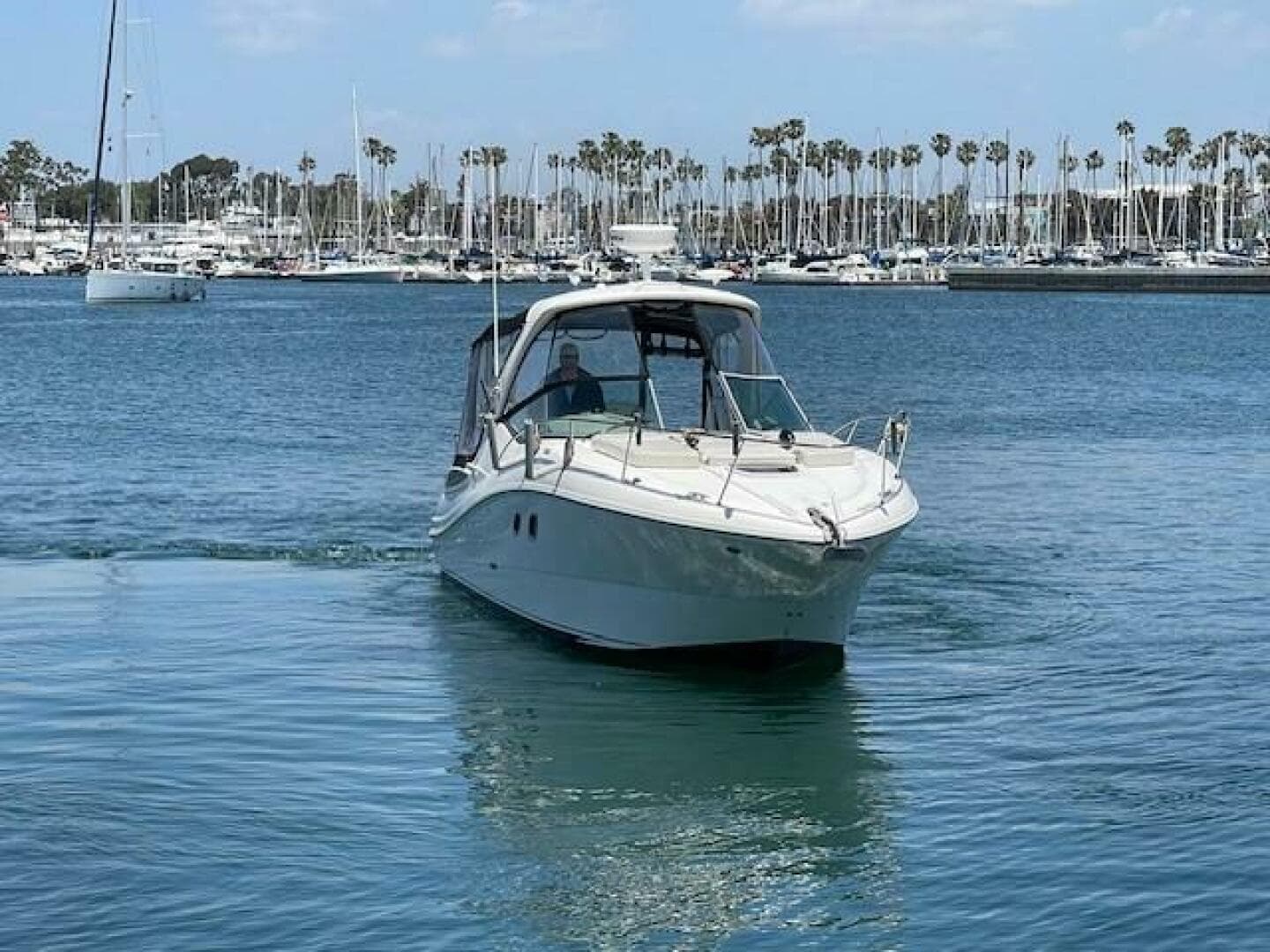2013 Sea Ray 330 Sundancer