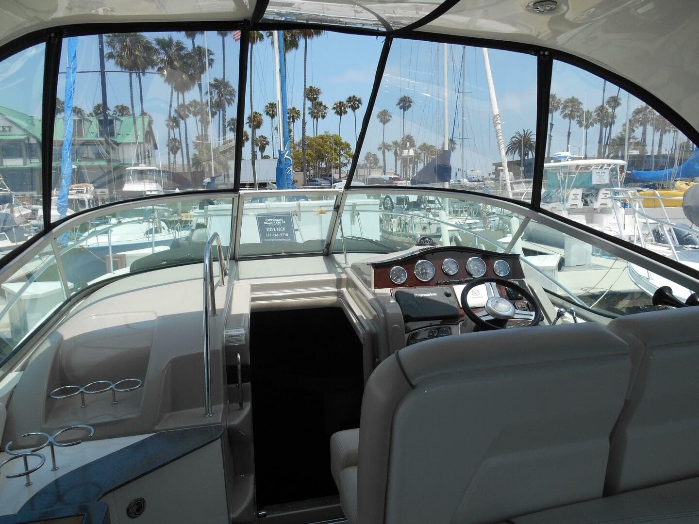 2013 Sea Ray 330 Sundancer