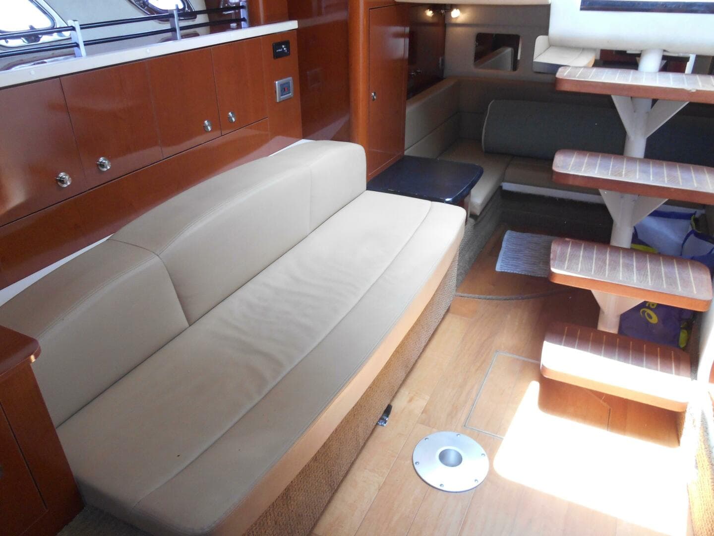 2013 Sea Ray 330 Sundancer