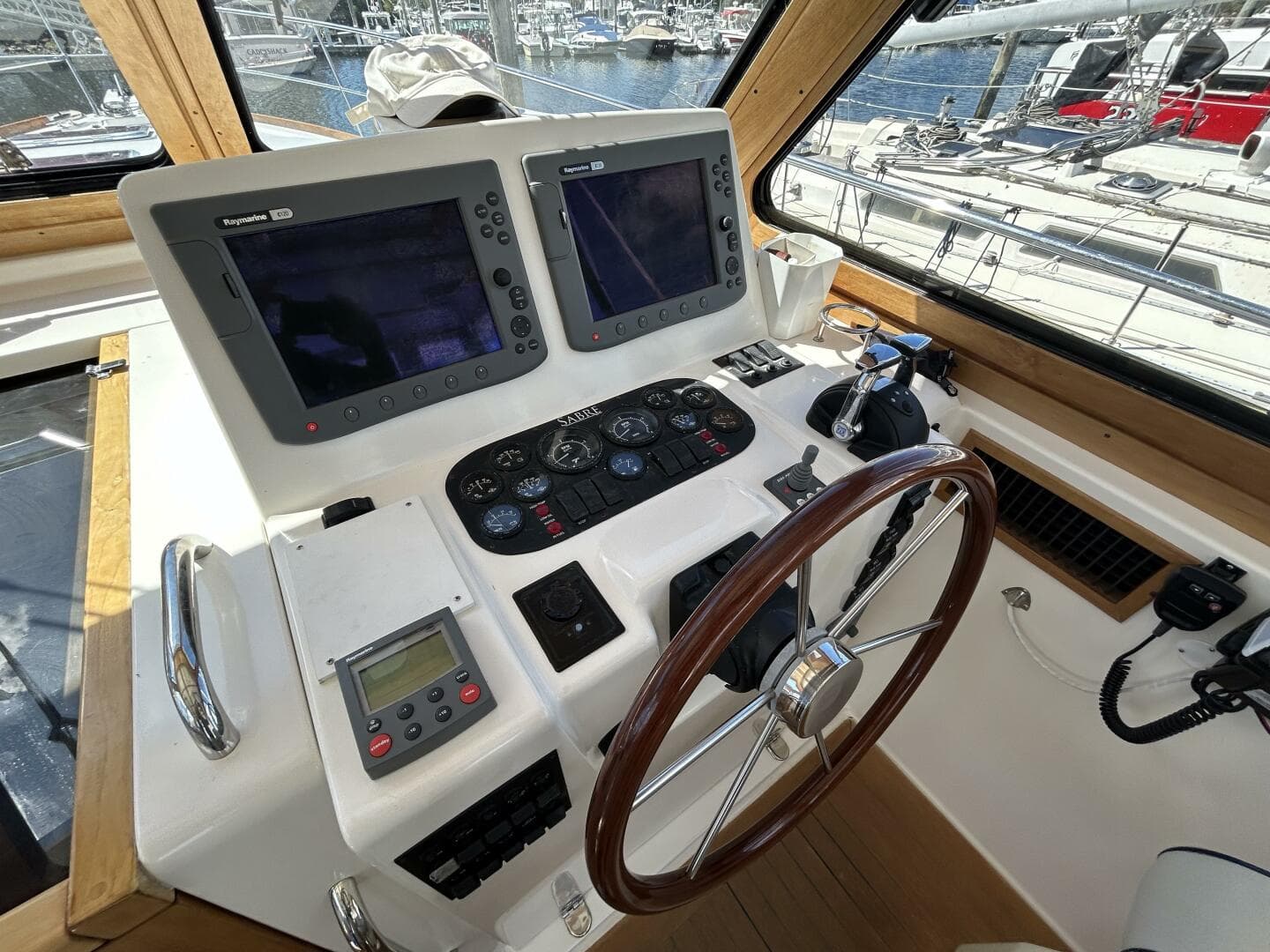 2005 Sabre 38