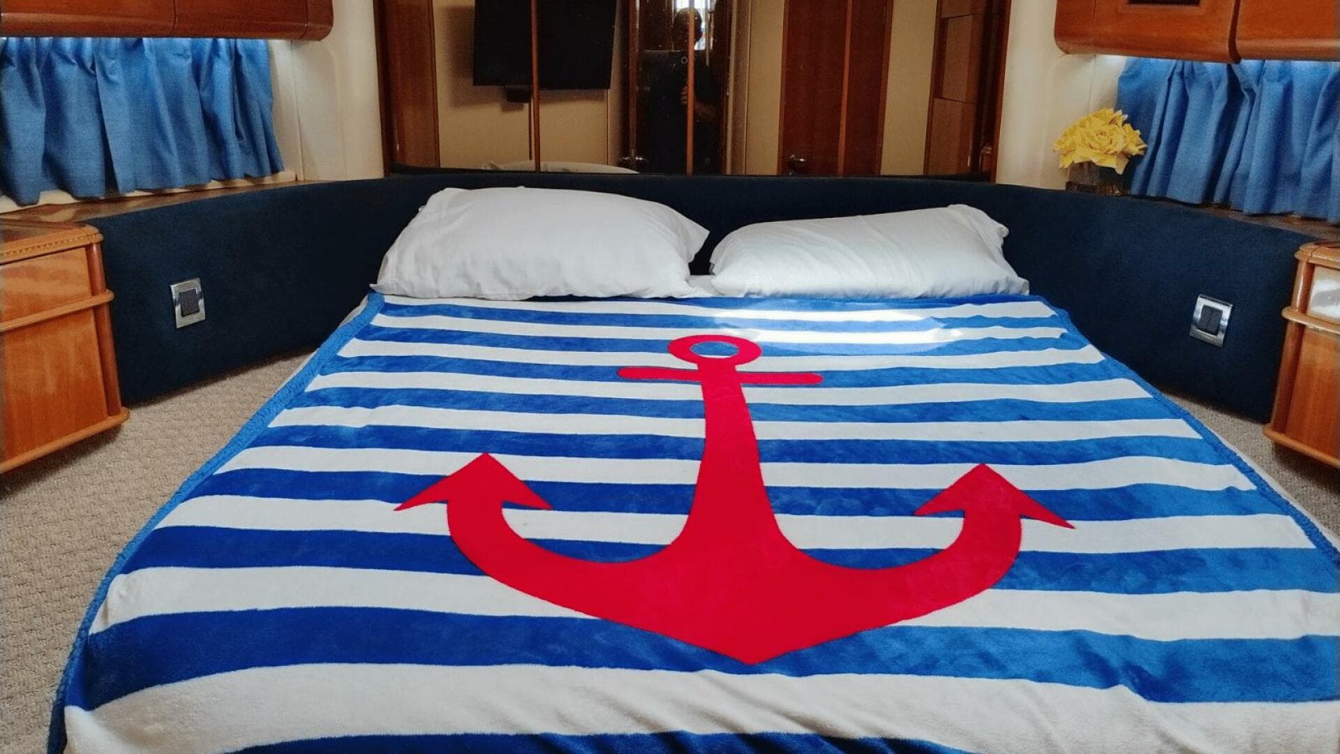 2001 Viking Princess 72