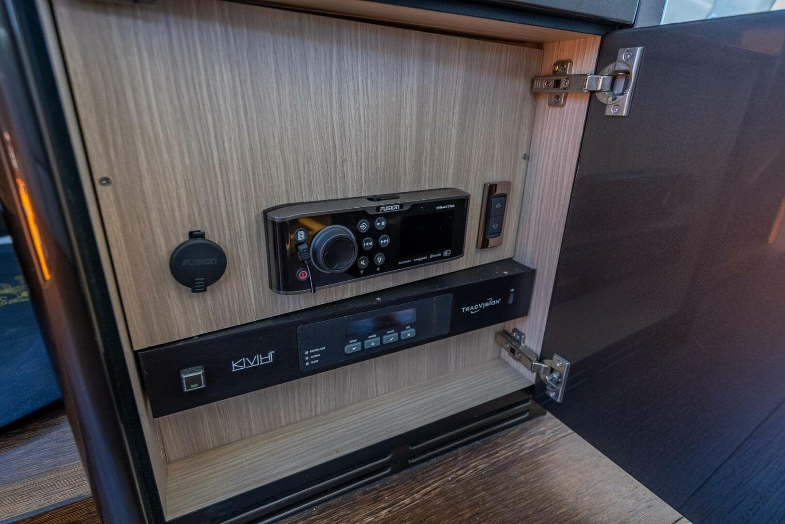 2018 Sunseeker Predator 57