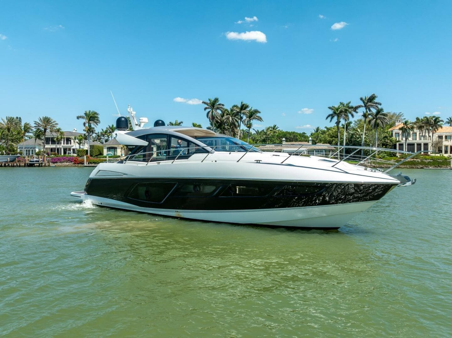 2018 Sunseeker Predator 57