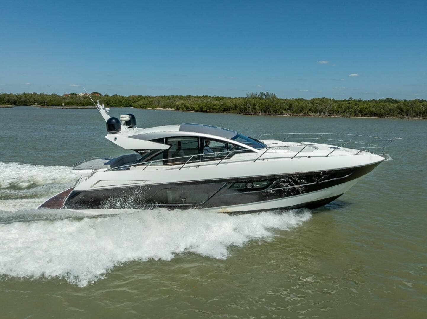 2018 Sunseeker Predator 57