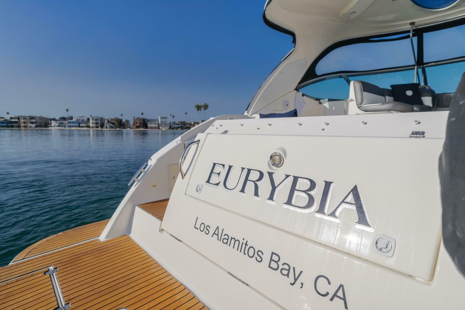 2006 Cruisers Yachts 420 Express