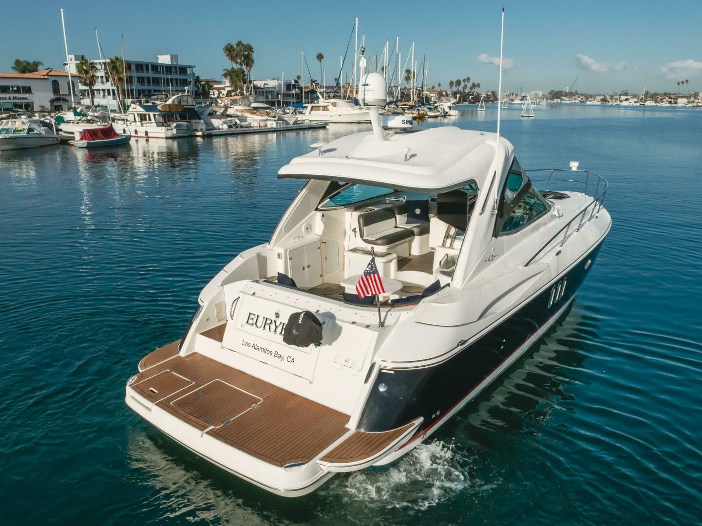 2006 Cruisers Yachts 420 Express