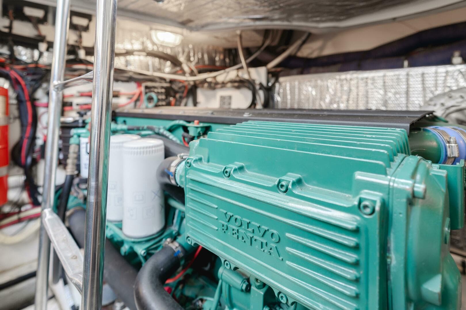 2006 Cruisers Yachts 420 Express