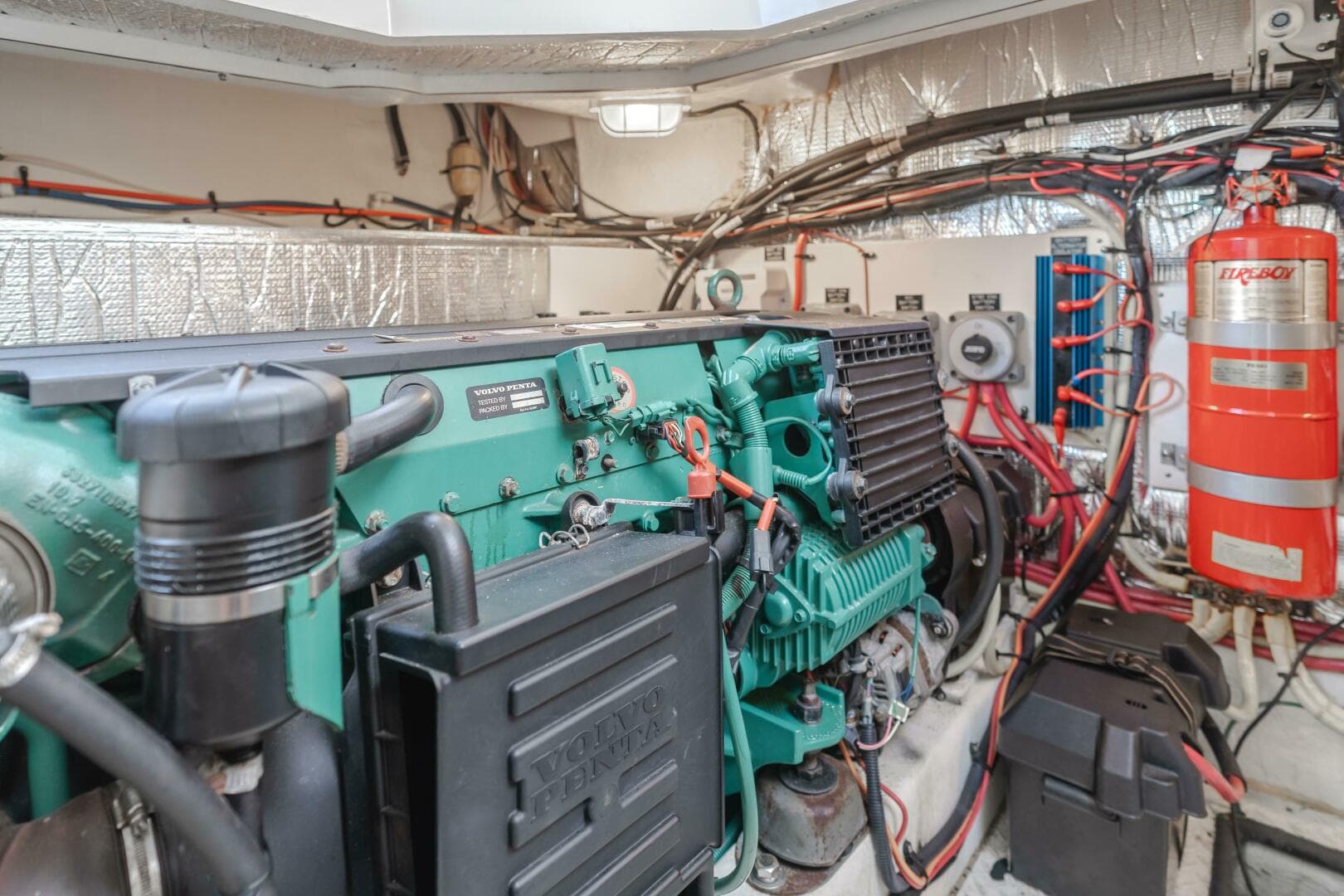 2006 Cruisers Yachts 420 Express