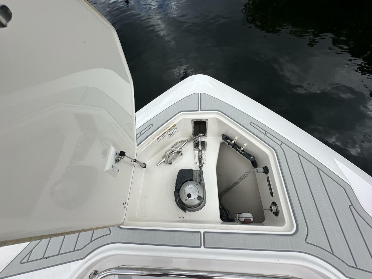 2015 Boston Whaler 370 Outrage