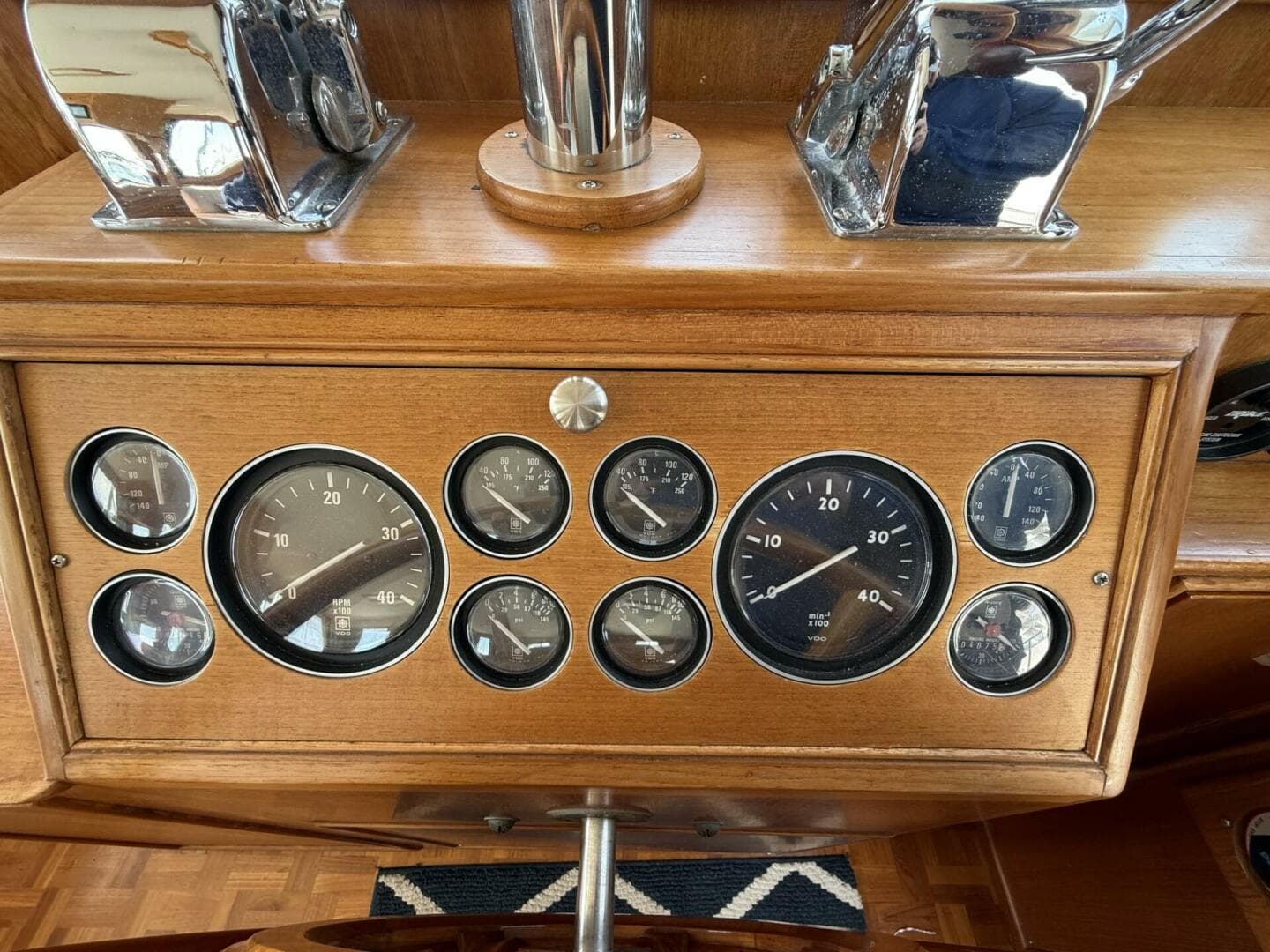 1999 Grand Banks 42 Classic