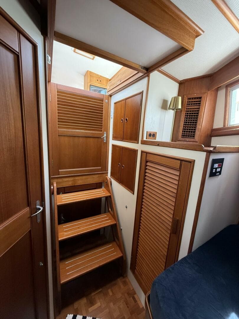 1999 Grand Banks 42 Classic