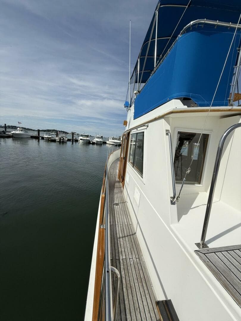 1999 Grand Banks 42 Classic