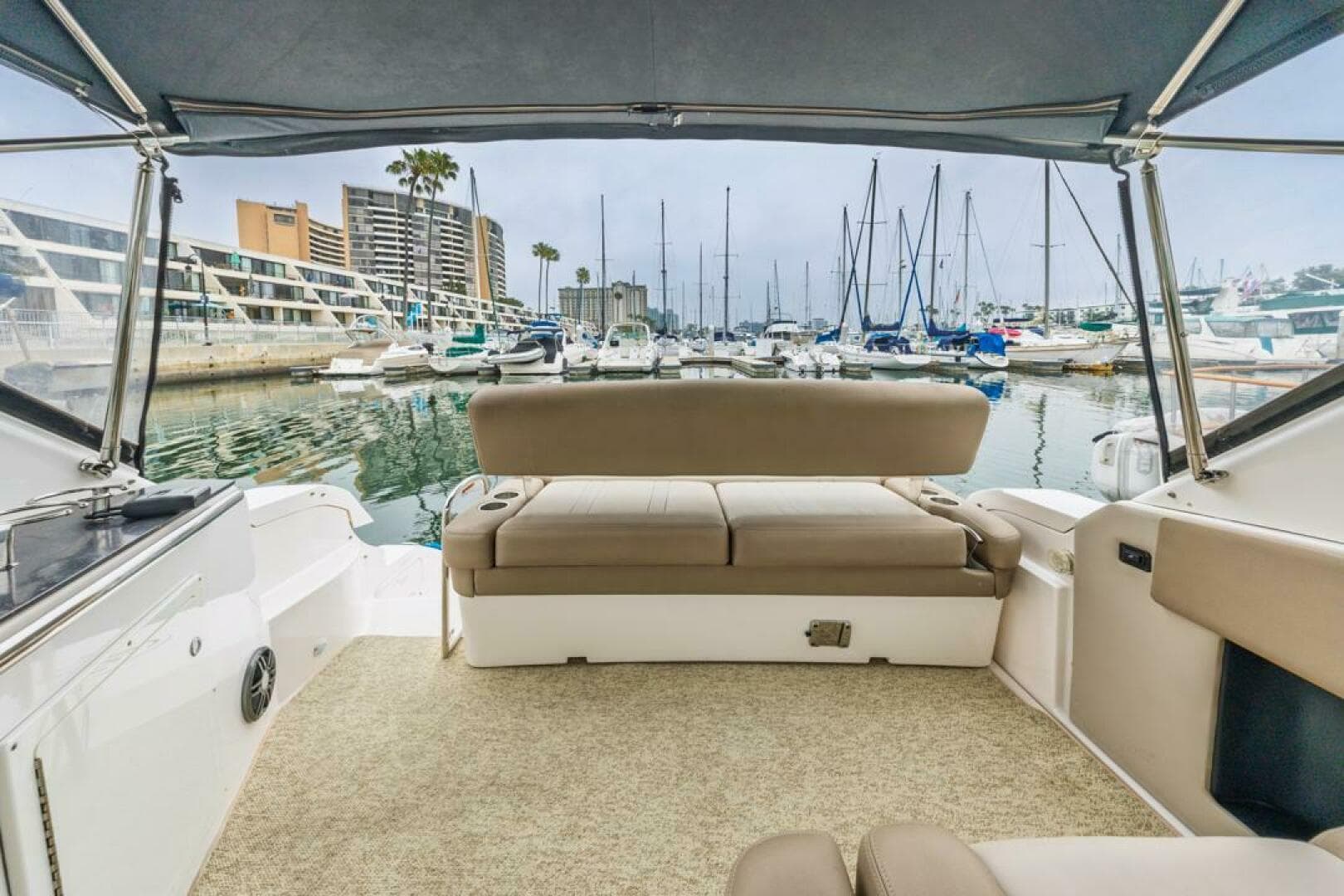 2014 Regal 32 Express