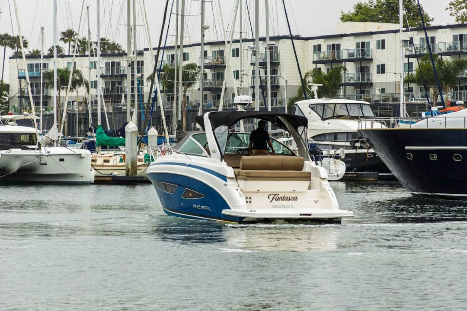 2014 Regal 32 Express