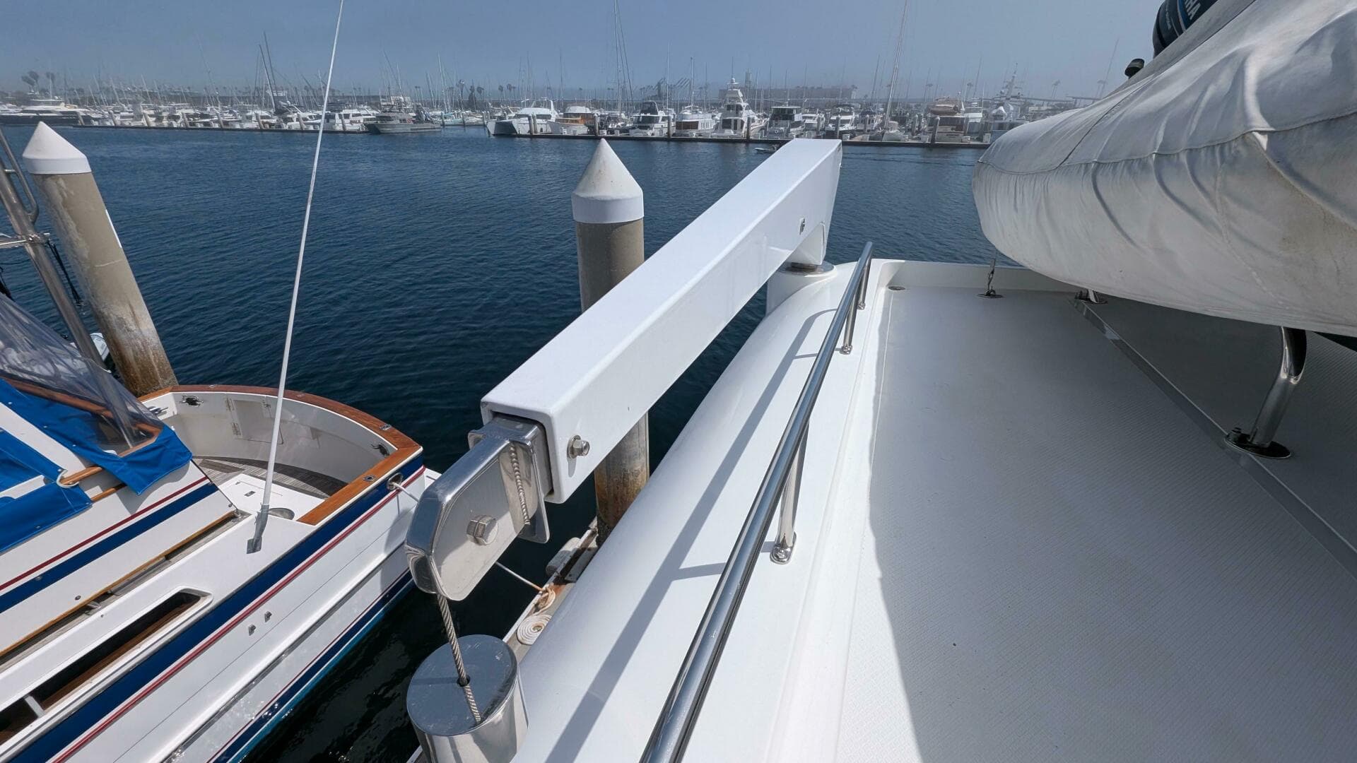 2004 Johnson Motor Yacht