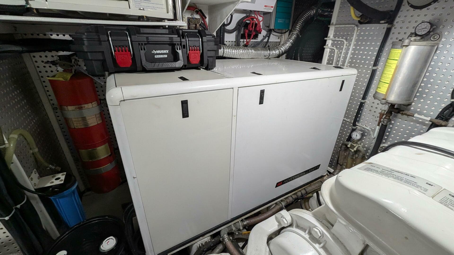 2004 Johnson Motor Yacht