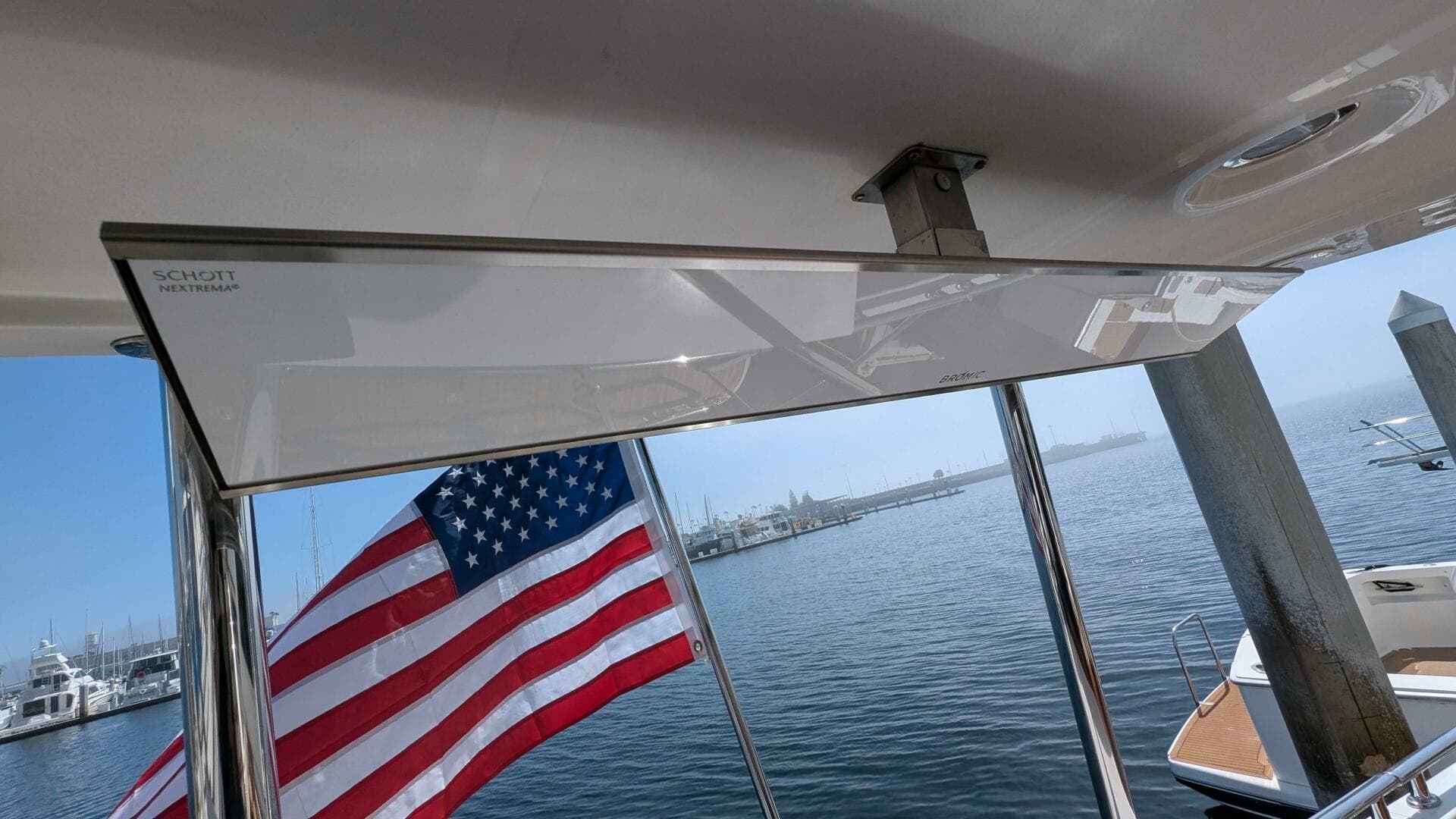 2004 Johnson Motor Yacht