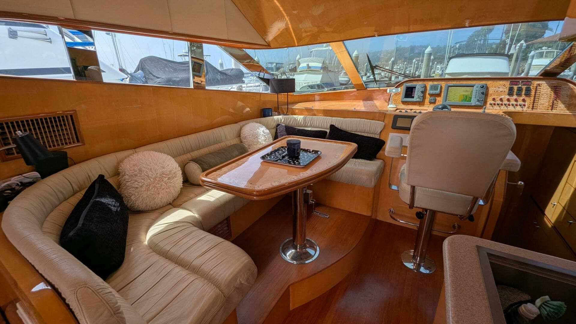2004 Johnson Motor Yacht