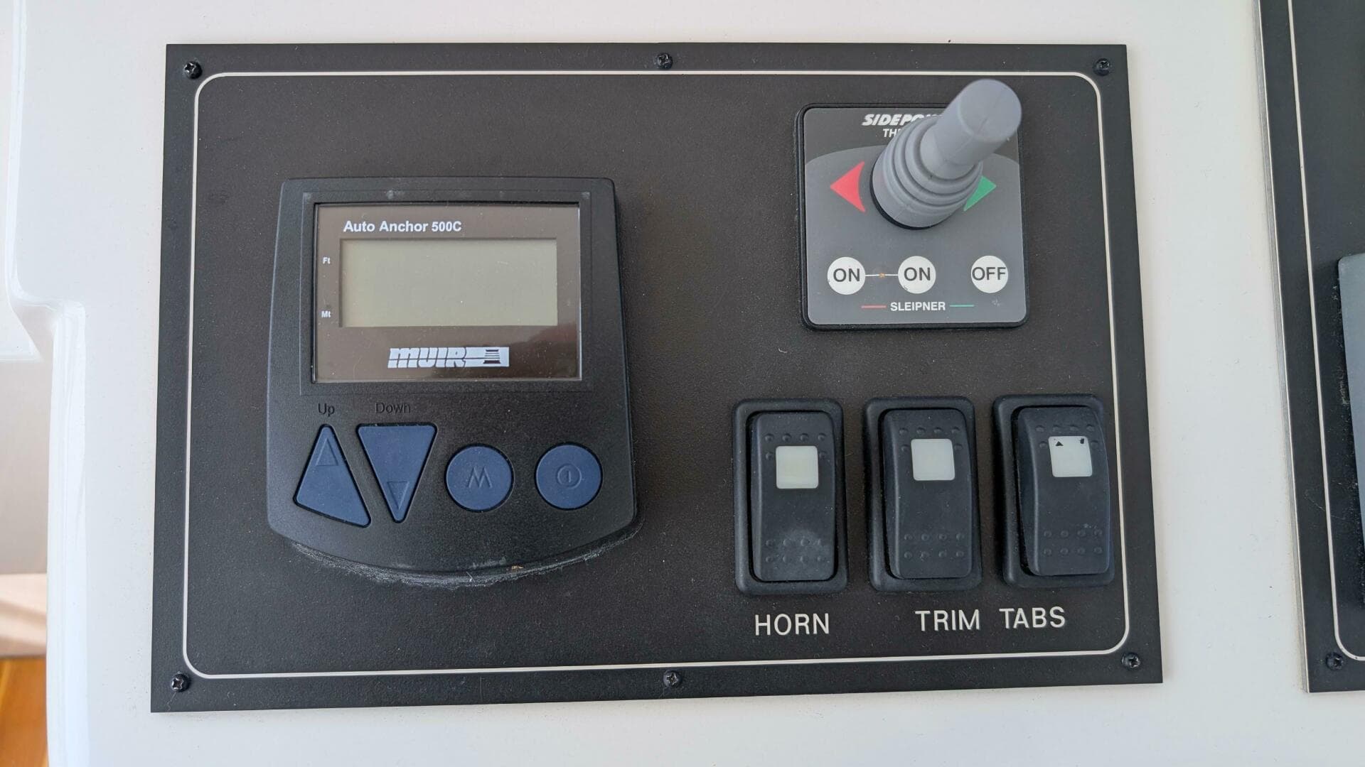 2004 Johnson Motor Yacht