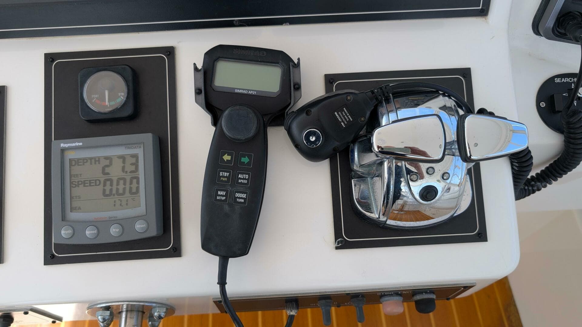 2004 Johnson Motor Yacht