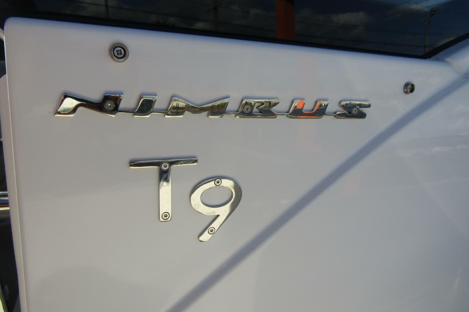 2025 Nimbus Tender 9