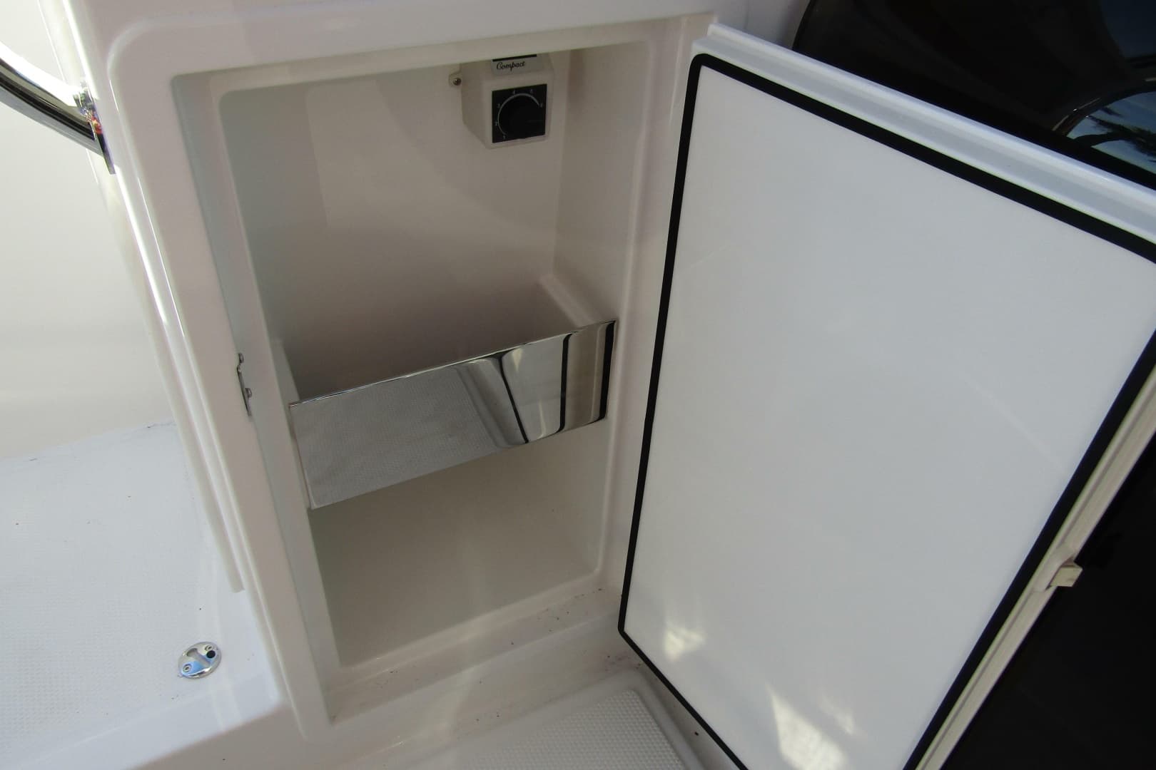 2025 Nimbus Tender 9