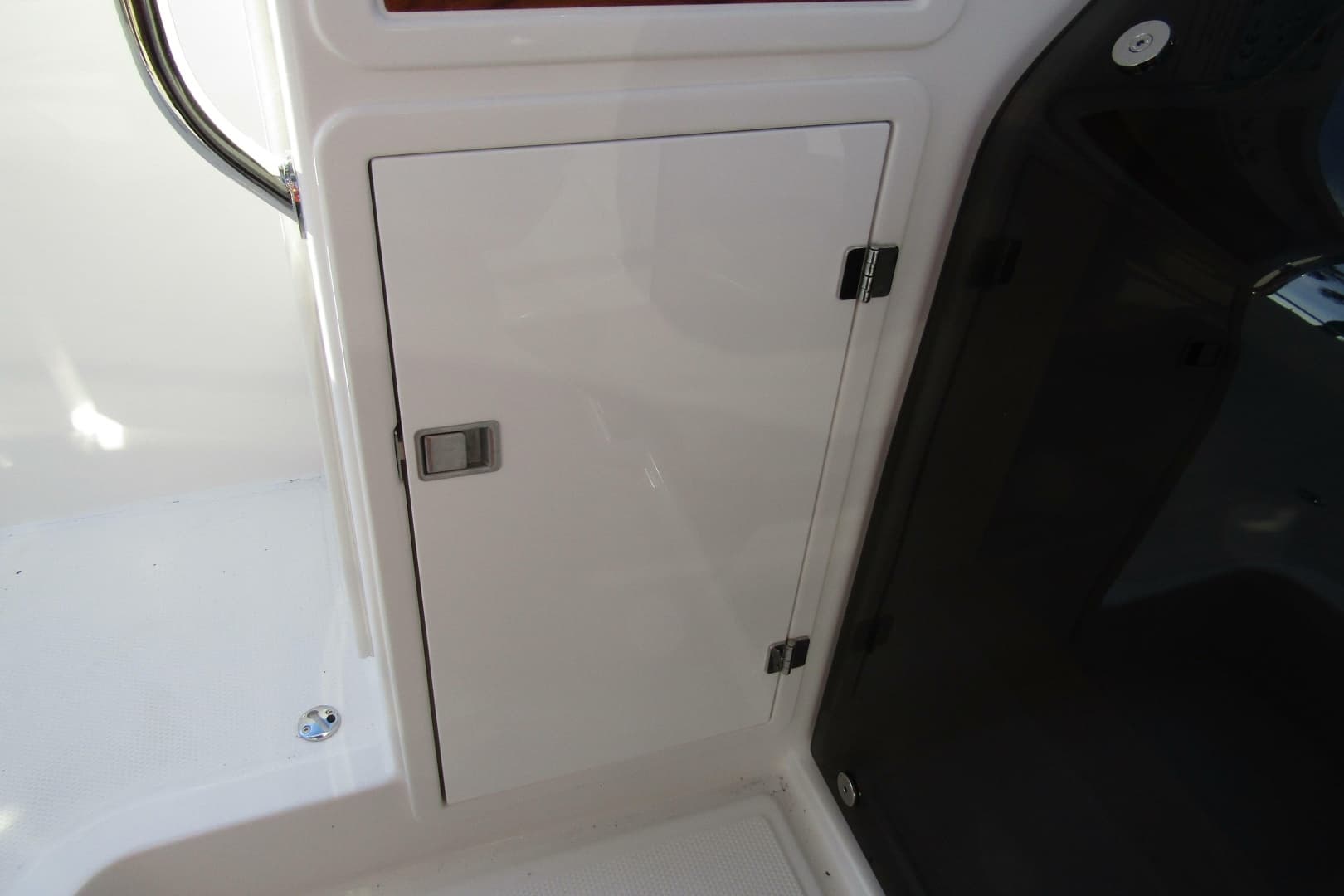 2025 Nimbus Tender 9
