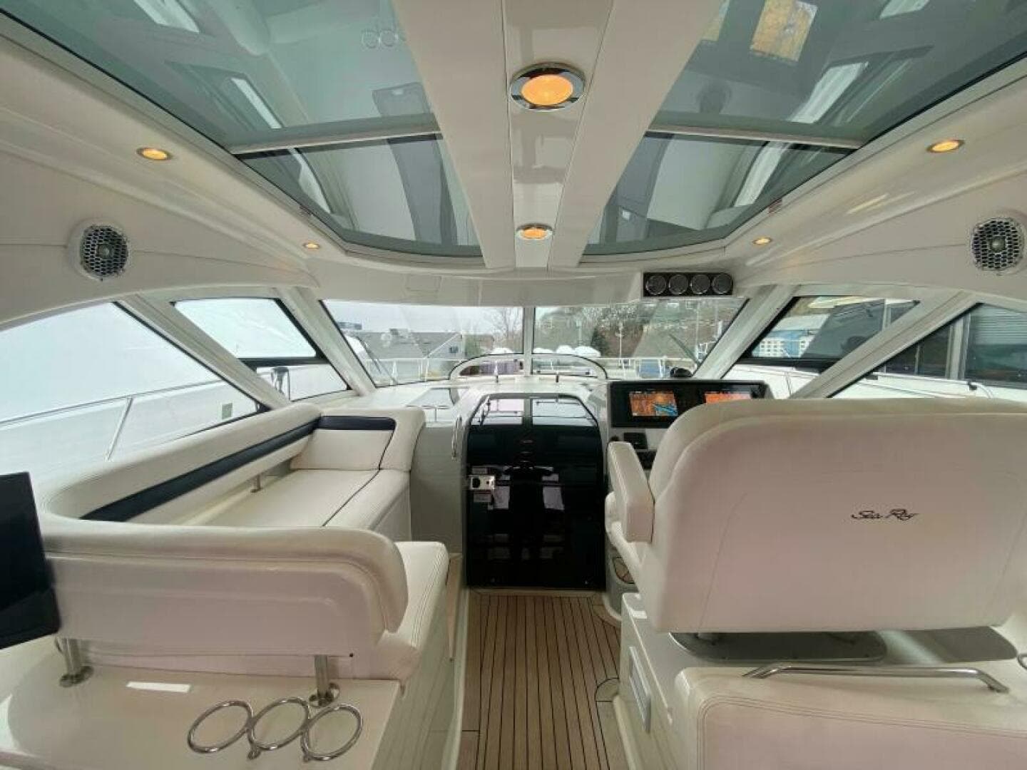 2010 Sea Ray 470 Sundancer