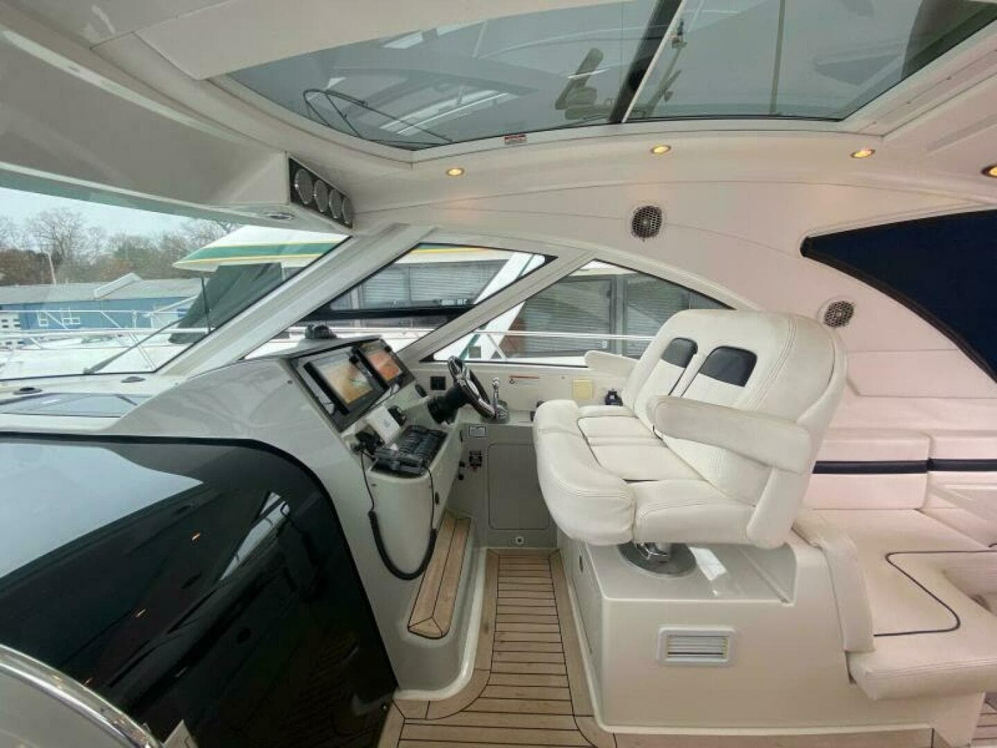 2010 Sea Ray 470 Sundancer