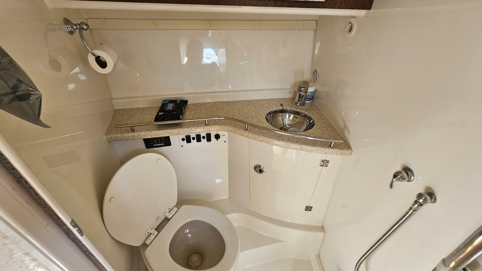 2008 Hydra-Sports 3500 VX Repowered