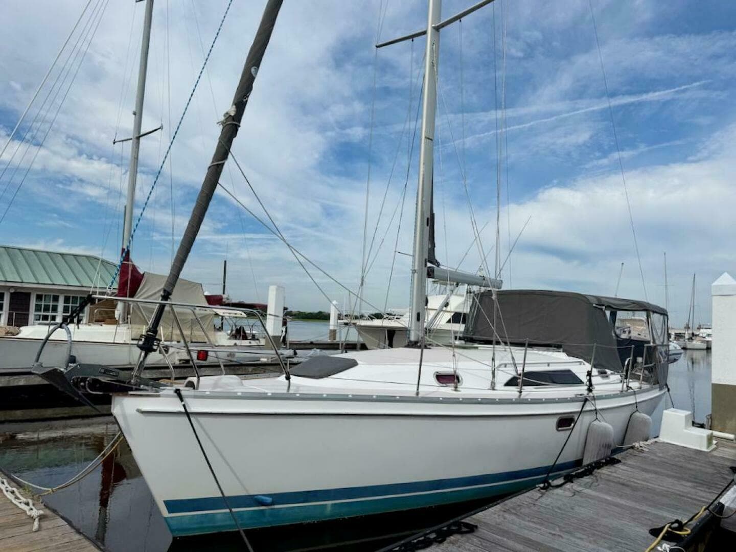 2011 Catalina 355