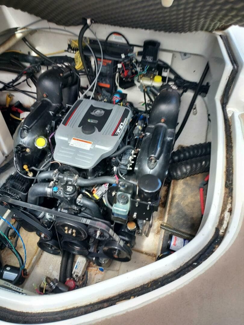 2011 Crownline 264 CR