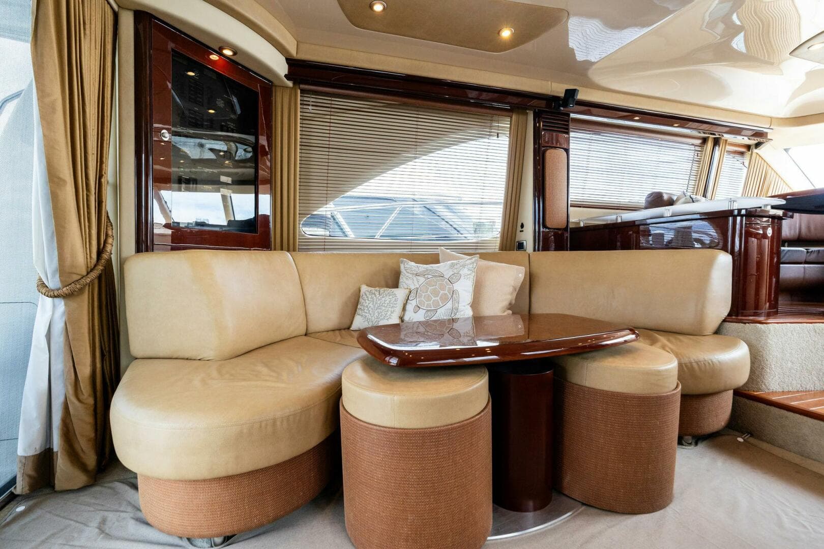 2007 Sea Ray 58 Sedan Bridge