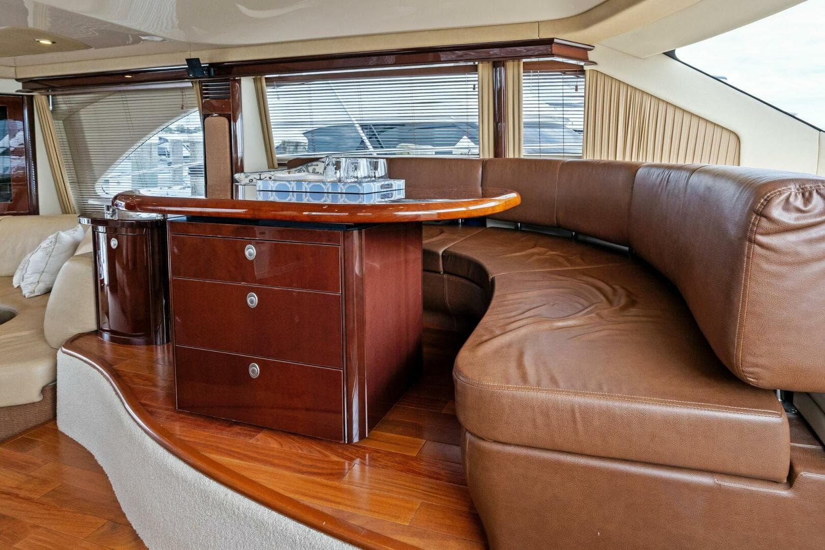 2007 Sea Ray 58 Sedan Bridge