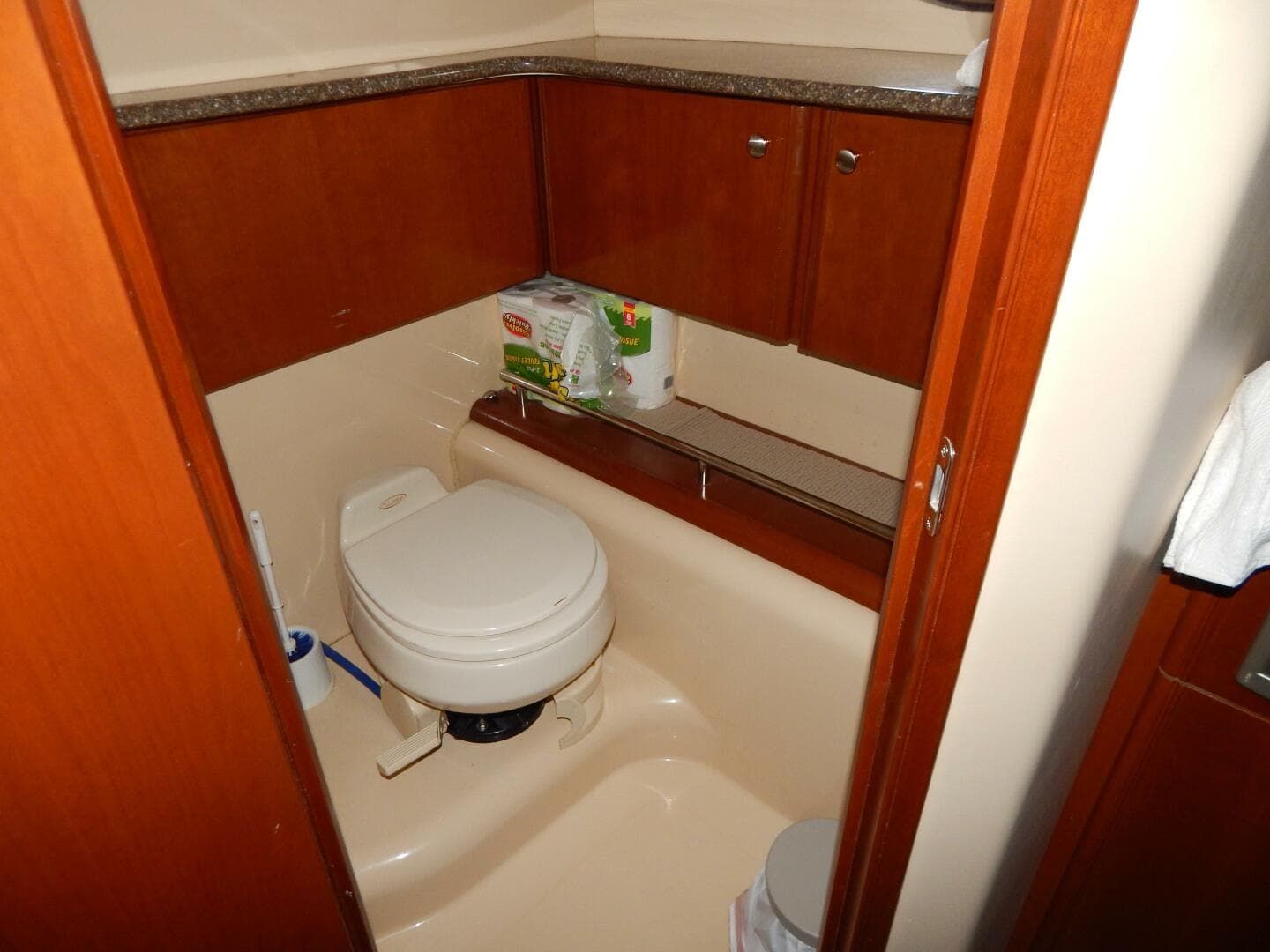 2005 Meridian 408 Motor Yacht