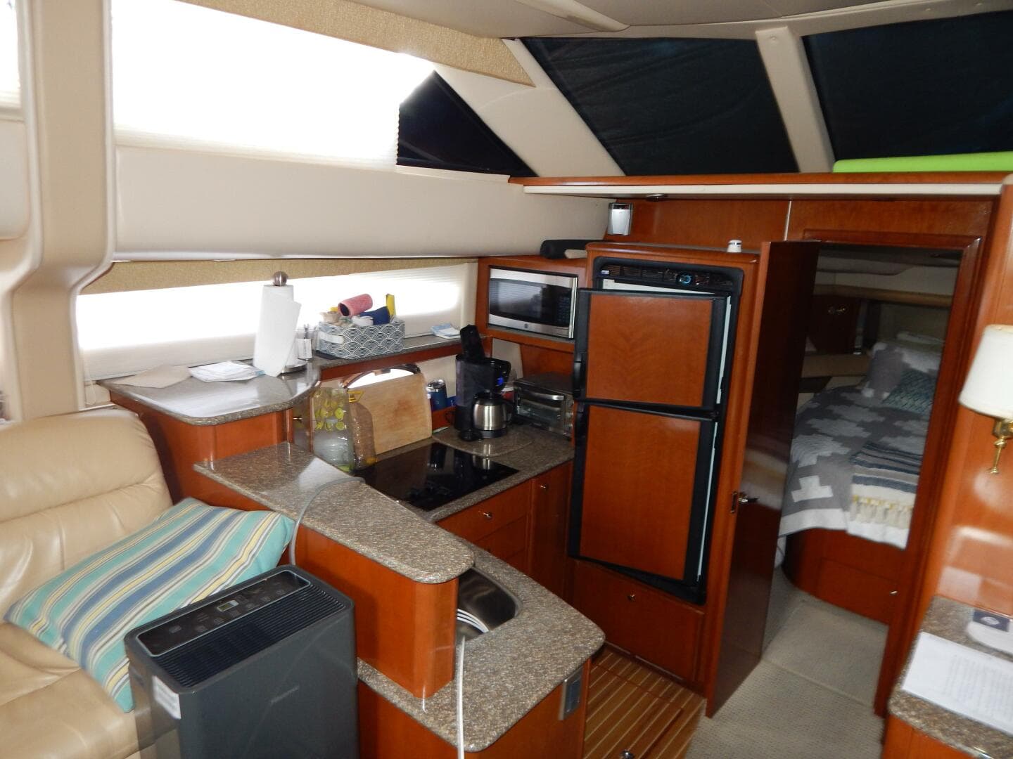 2005 Meridian 408 Motor Yacht