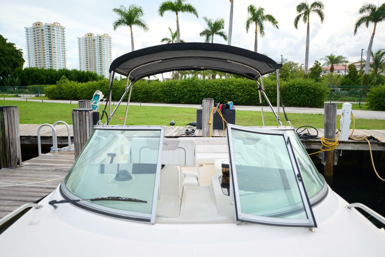 2011 Sea Ray 260 Sundancer