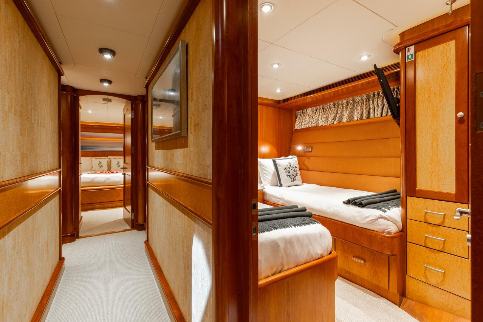 2007 President Tri-Deck