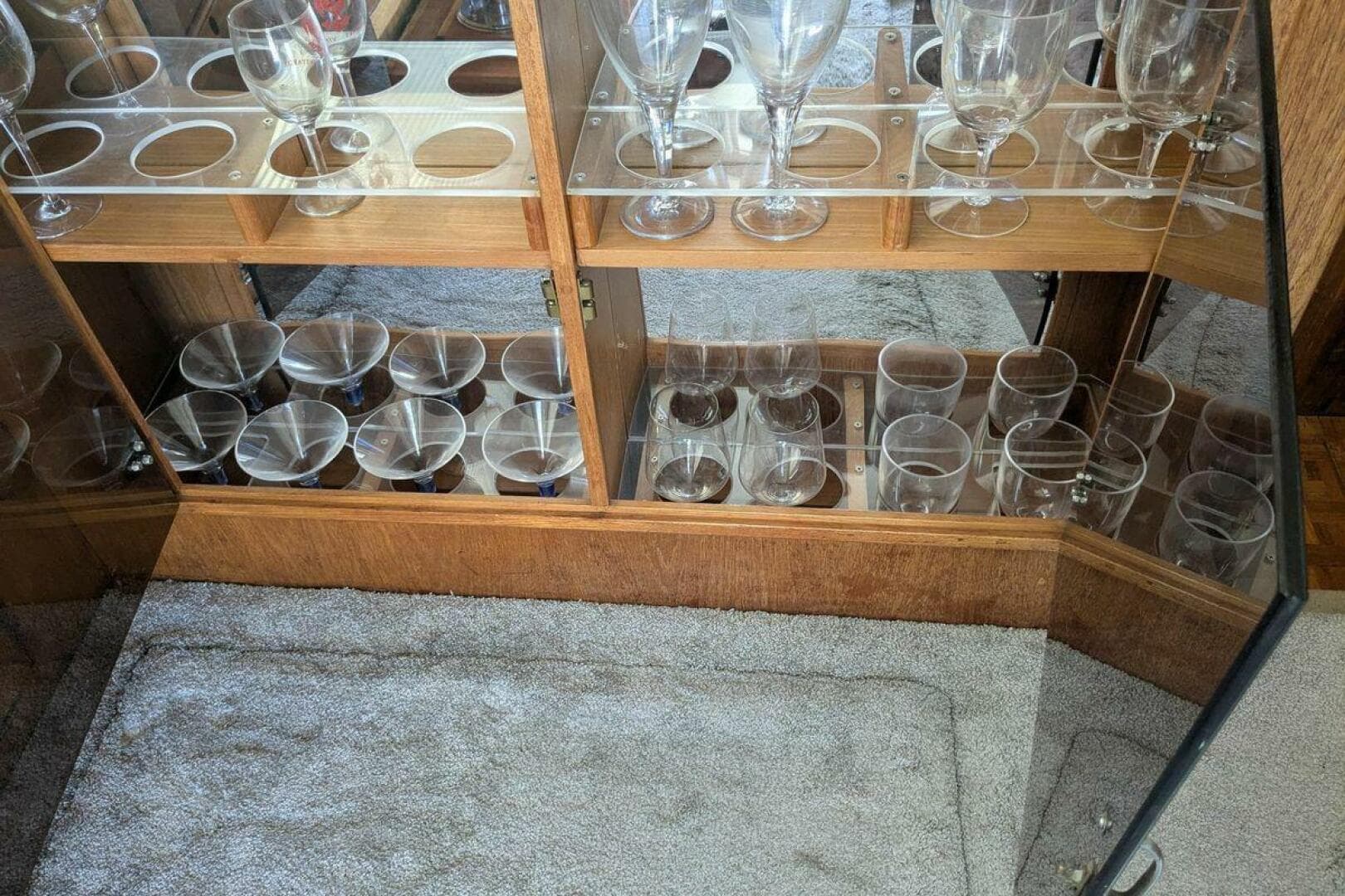 1988 Cape Dory 36 Flybridge Sedan Fast Trawler