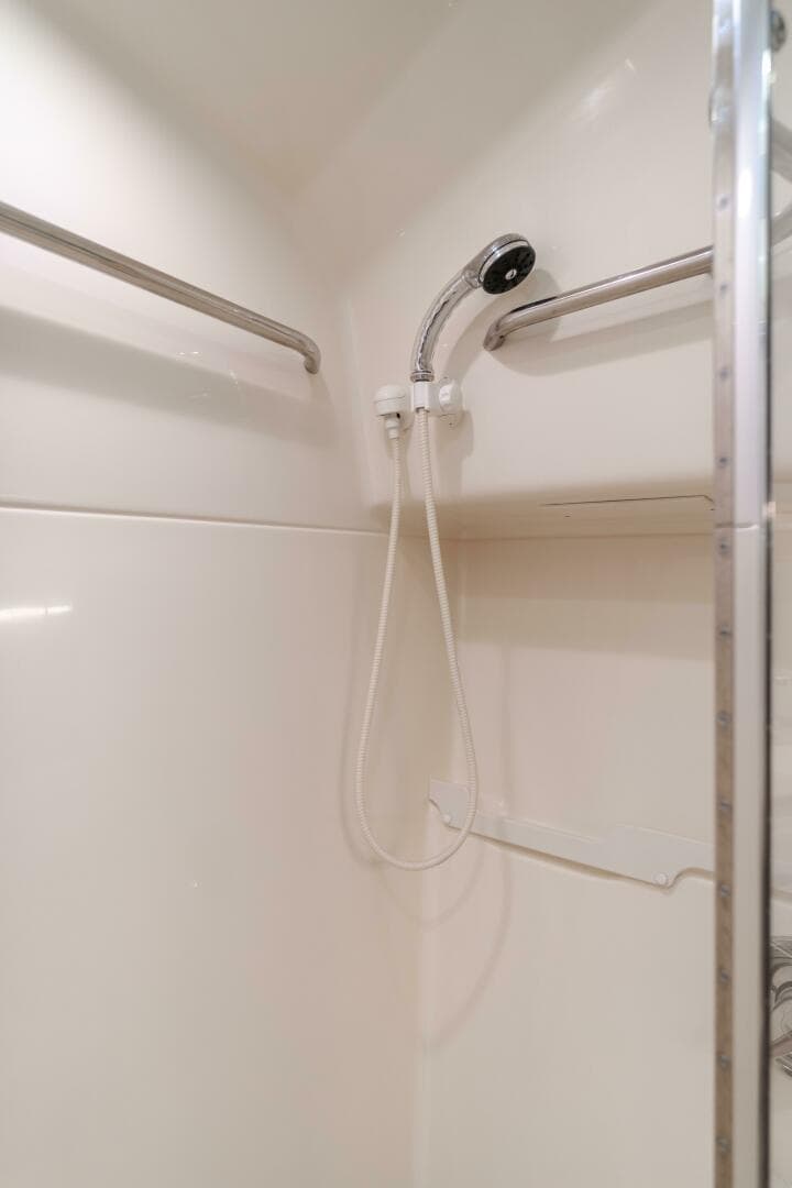 1996 Tiara Yachts 4300