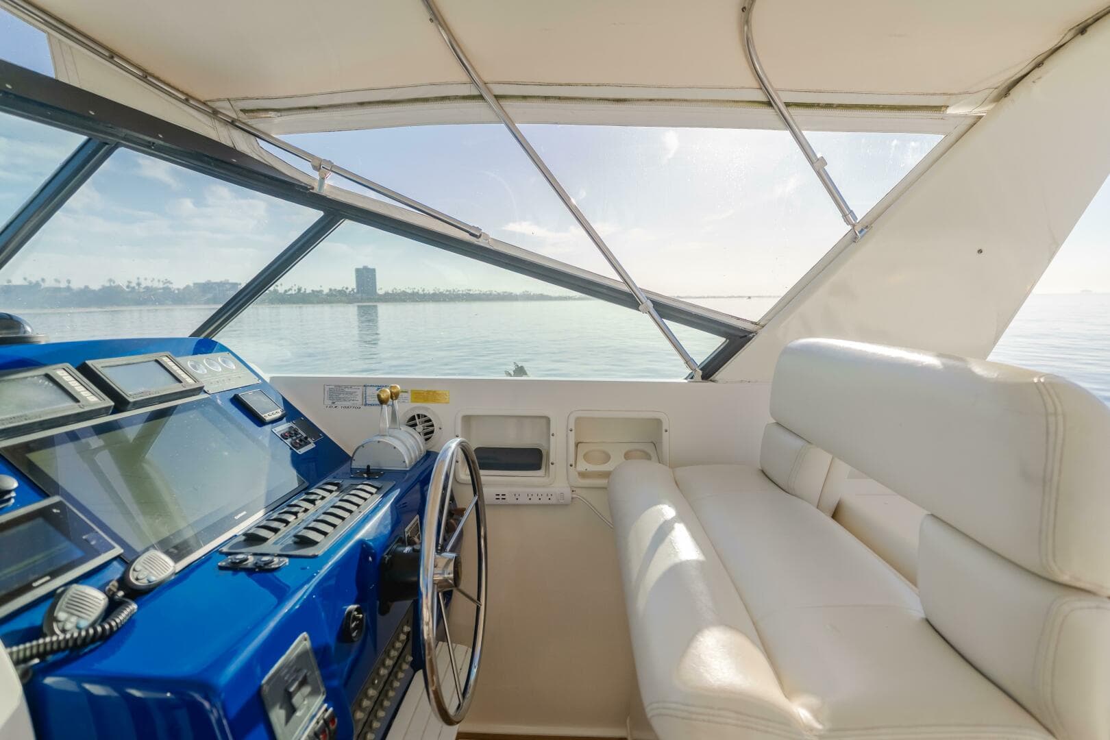 1996 Tiara Yachts 4300