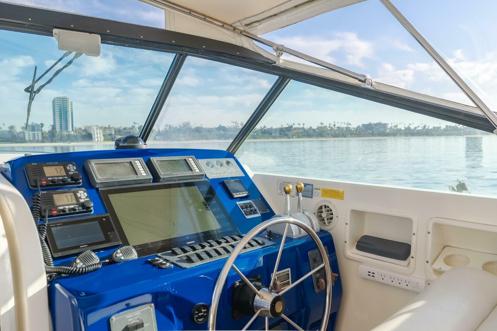 1996 Tiara Yachts 4300