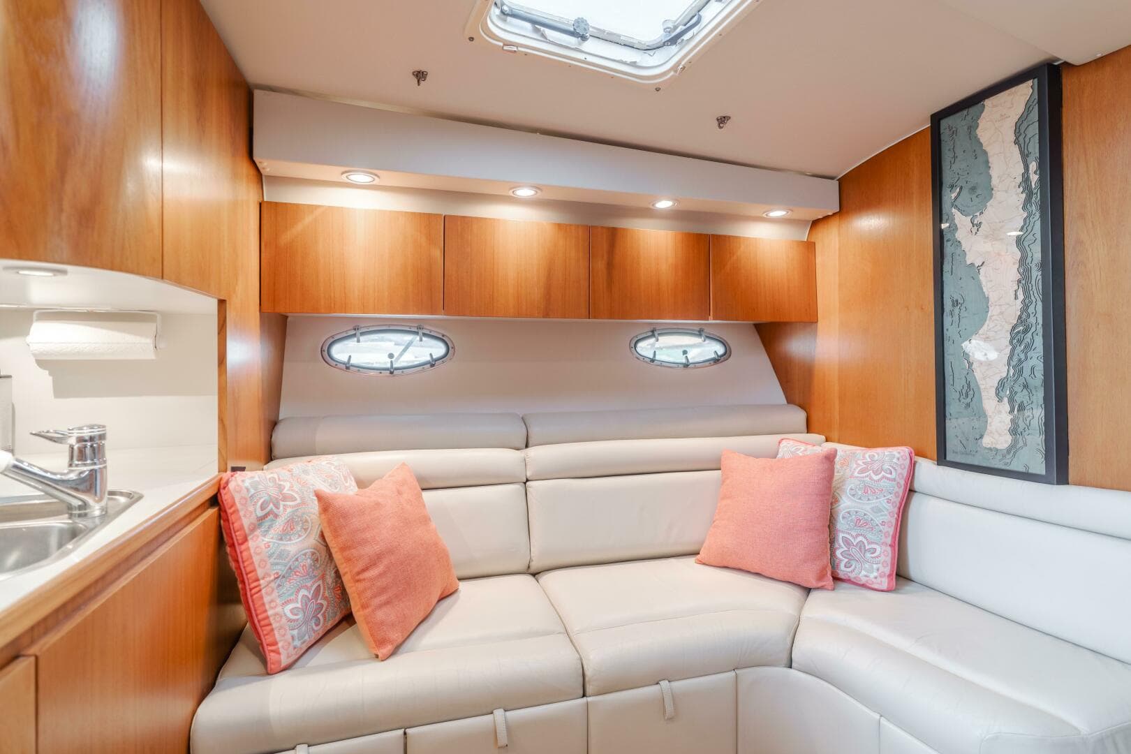 1996 Tiara Yachts 4300