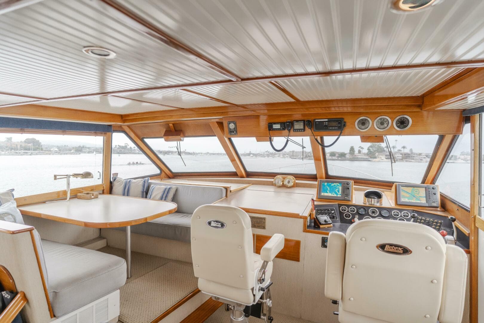 1984 Vic Franck Pilot House