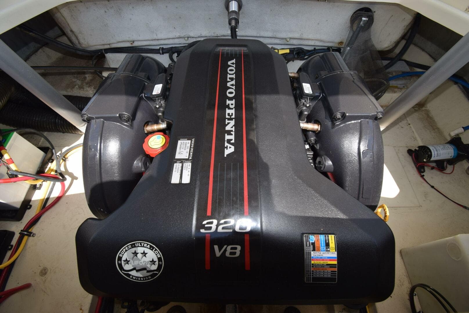 2014 Chris-Craft 25 Launch