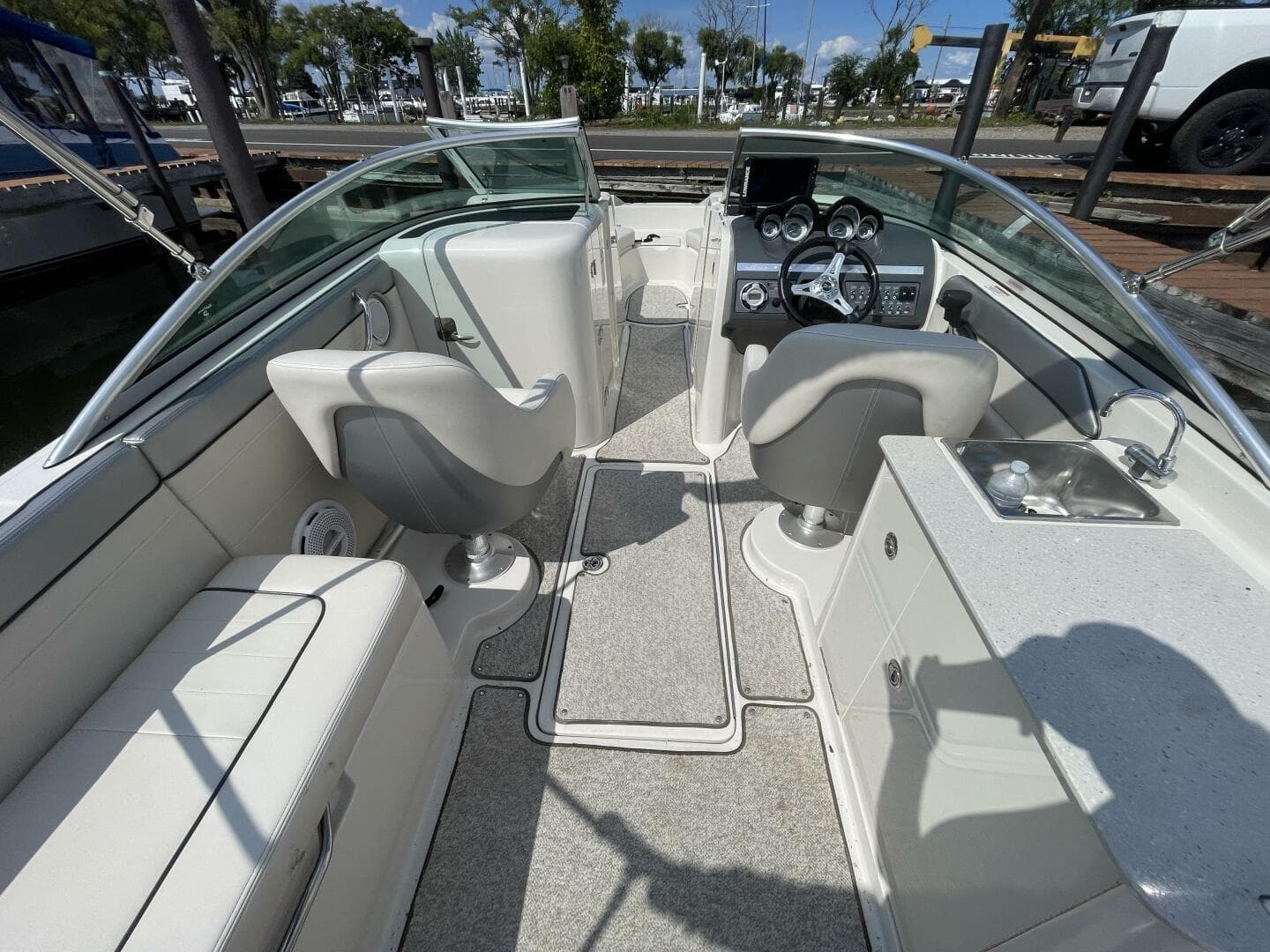 2010 Sea Ray 280 Sun Deck