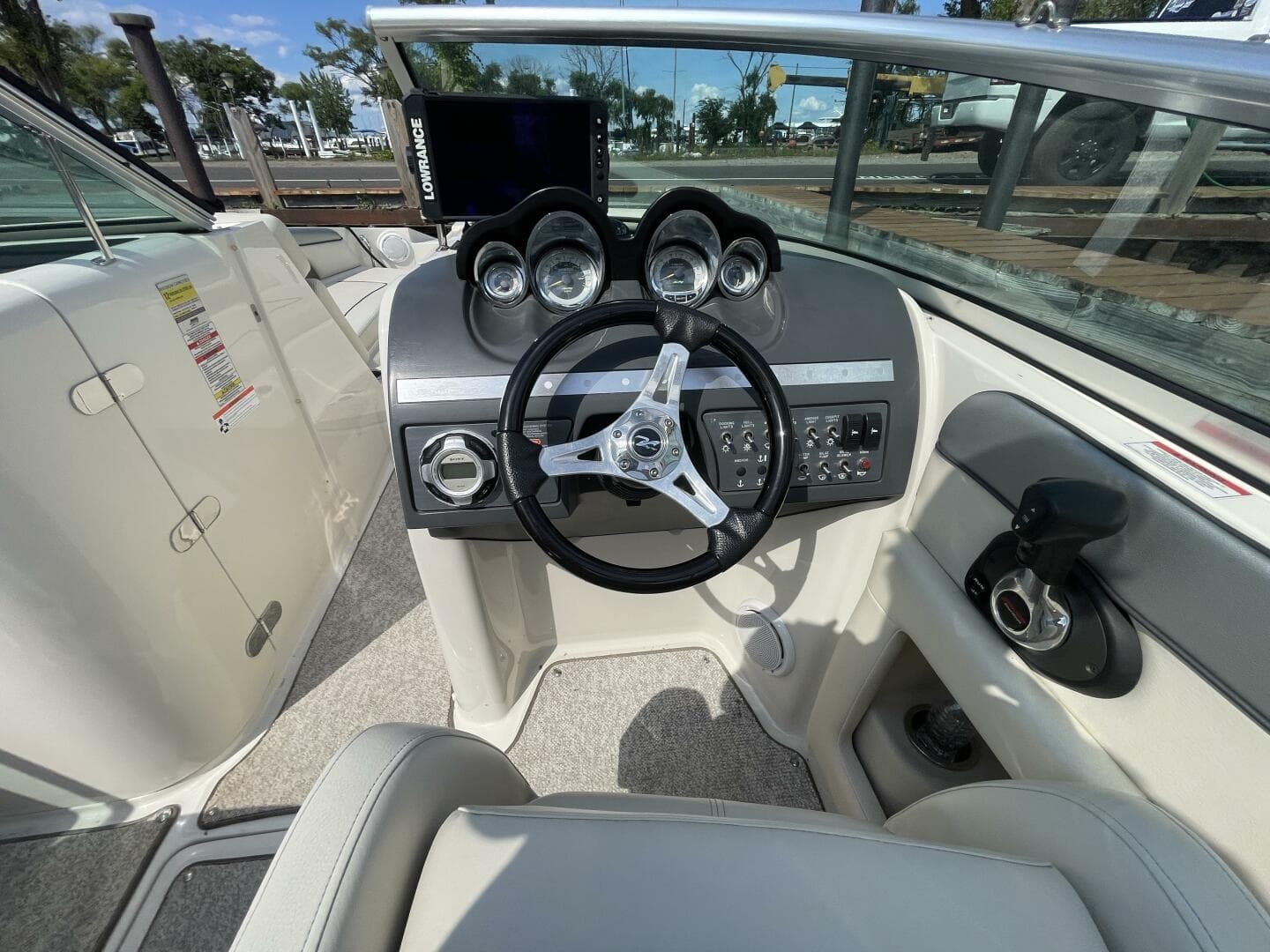 2010 Sea Ray 280 Sun Deck